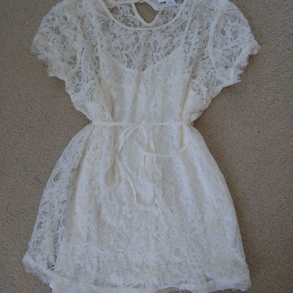 Motherhood Maternity lace top